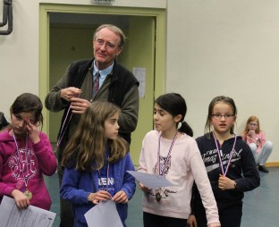 Le Président de la Ligue "Grand Est" pour la remise des médailles. Alice était tout prêt de l'exploit (à droite")